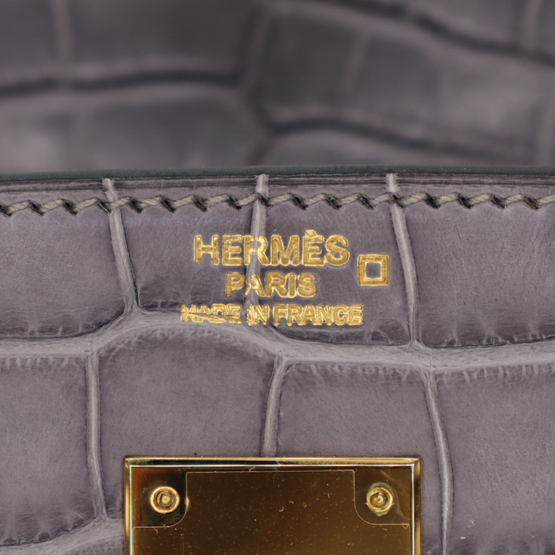 Hermès 30cm Birkin Gris de Paris Matte Alligator Gold Hardware